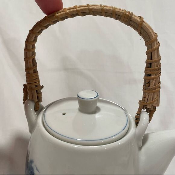 Vintage Japanese Porcelain 4.5" Teapot with Rattan Handle - Picture 12 of 15